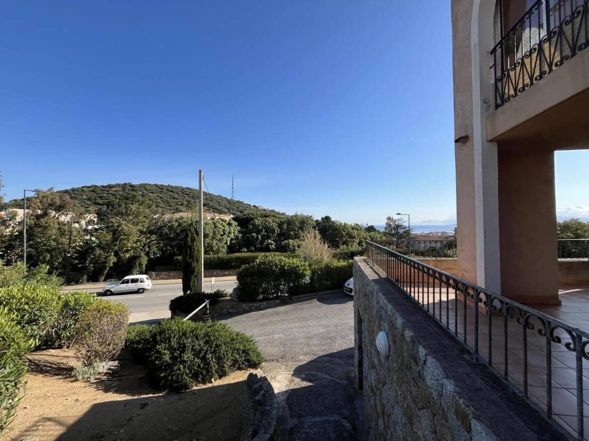 Appartement Cala Di Mare L'Ile Rousse Экстерьер фото